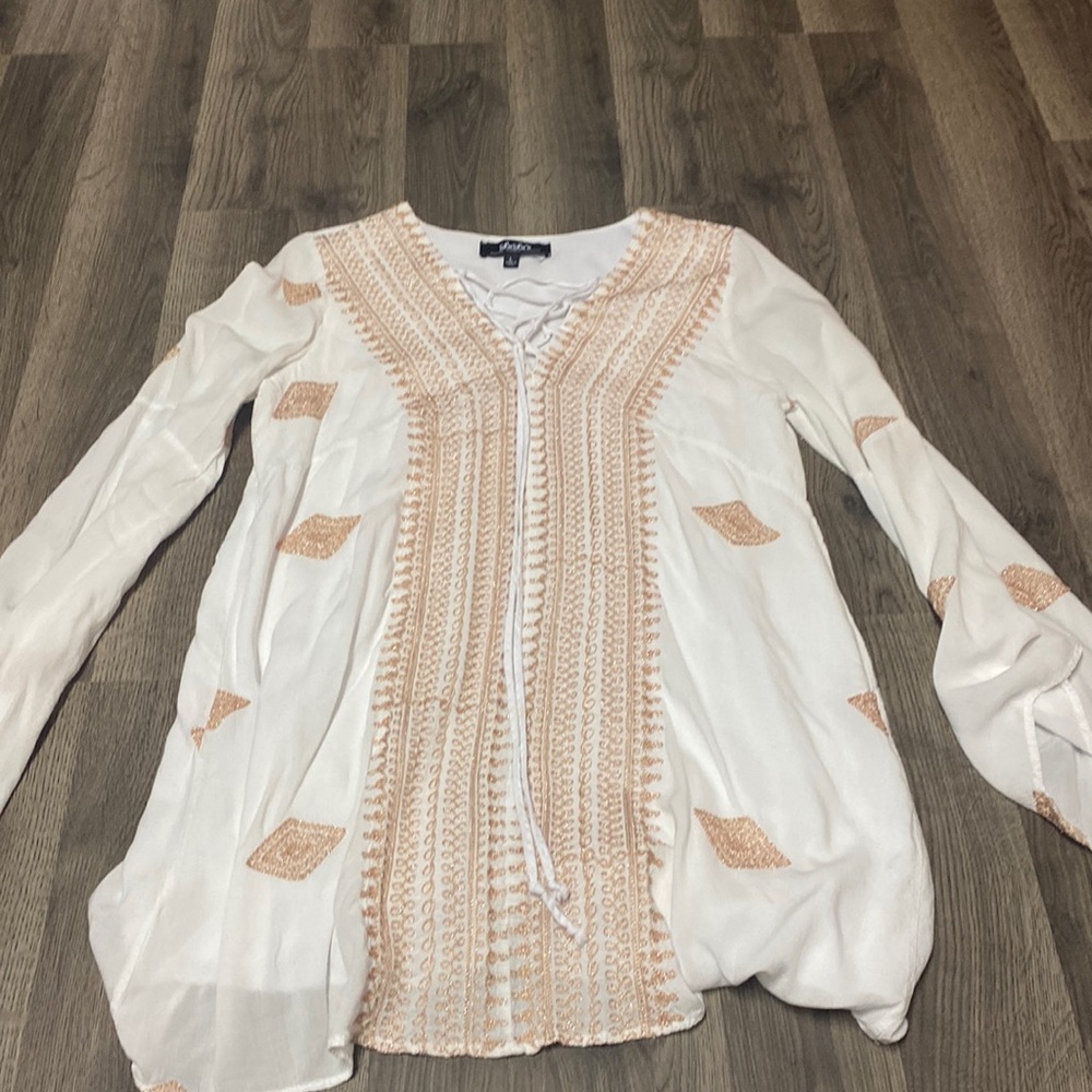 White long sleeve with rose gold shimmer